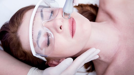 Cosmetologist in Lajpat Nagar, New Delhi